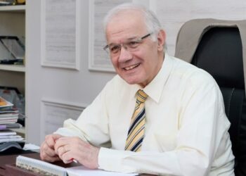 طالب بالجامعة المصرية الروسية وفريقه يفوزون فى مسابقة “كرياتيفا”