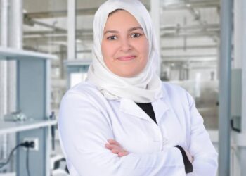 تنـاول الوجبات المـتوازنة يسـيطر عـلى سـكر الحمـل ويقلل الـولادة المبكـرة   د. هـناء سـنبل أخصـائية النسـاء والـولادة