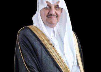 أمير المنطقة الشرقية: العلم السعودي راية عز تعكس تاريخ الوطن وهويته