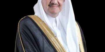 أمير المنطقة الشرقية: العلم السعودي راية عز تعكس تاريخ الوطن وهويته