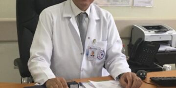 أجاب على التساؤل..وقدم النصائح..د.صبري زيادة استشاري جراحة العظام بمستشفيات الحمادي:*  *هل عظام الجسم  تحتاج كمية ماء أكثر في رمضان؟