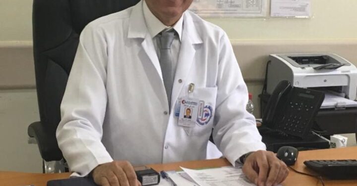 أجاب على التساؤل..وقدم النصائح..د.صبري زيادة استشاري جراحة العظام بمستشفيات الحمادي:*  *هل عظام الجسم  تحتاج كمية ماء أكثر في رمضان؟