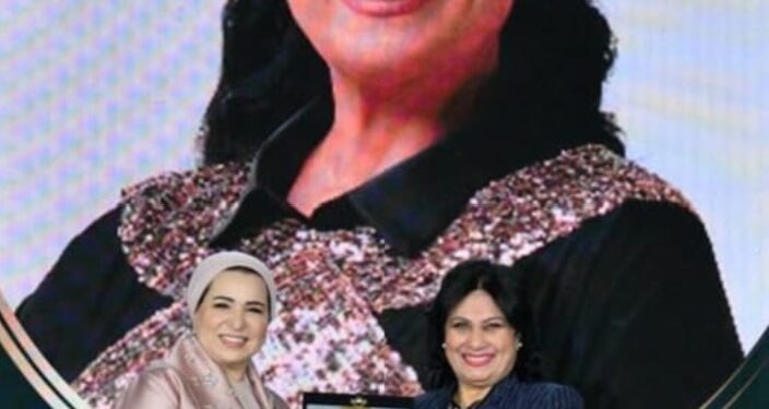 سلوى عثمان تكريمي من السيدة انتصار السيسي مدعاة للفخر والسعادة