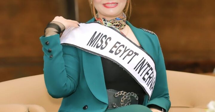 ملكة الجمال لولي يحيى حجازي تهنئ الأمة الإسلامية بعيد الفطر المبارك