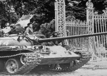 النصر العظيم في ربيع عام 1975 وعصر جديد من التنمية في فيتنام