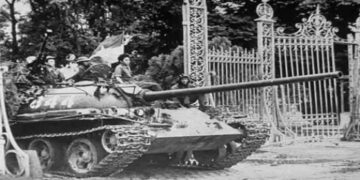 النصر العظيم في ربيع عام 1975 وعصر جديد من التنمية في فيتنام