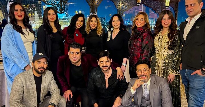 د. وائل متولي يشارك نجوم الفن في احتفالية نجاح “بنات همام