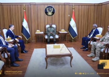 رئيس مجلس السيادة  يلتقي السفير التركي لدى السودان