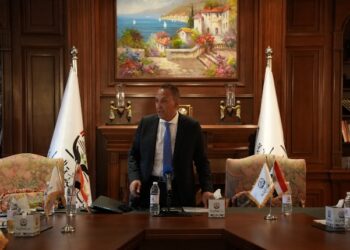 الدكتور ياسر عبد المقصود يترأس الاجتماع الأول لأمانة ريادة الأعمال بحزب الجبهة الوطنية