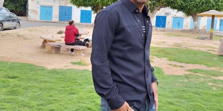 نجاح مبهر مصمم الجرافيك عبدالله عز الدين على السوشيال ميديا