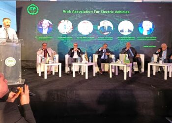 الرابطة المصرية العربية لوسائل النقل الذكية والمركبات الكهربائية تعقد إجتماعها التنفيذى الأول بعد الإشهار