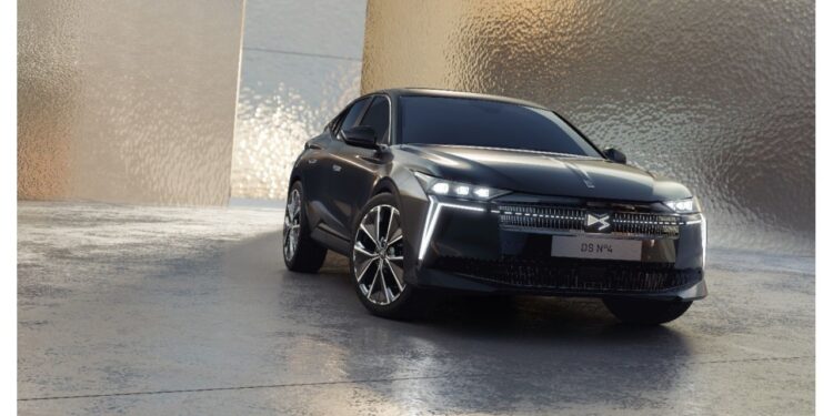 سيارة “DS N4” .. الريادة المبتكرة المكرّسة للتميّز
