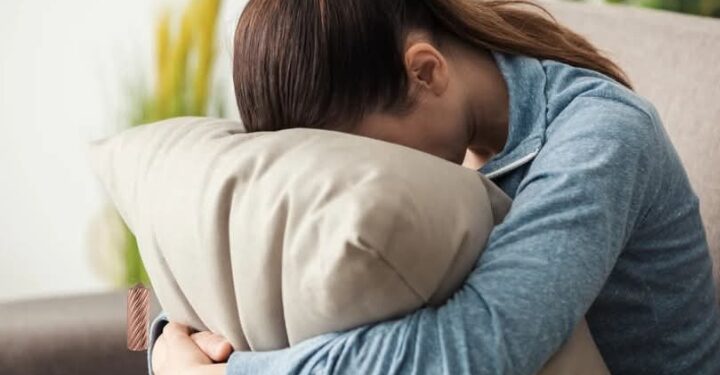 “المطلقة ليست مذنبة.. بل شجاعة تستحق الاحترام”