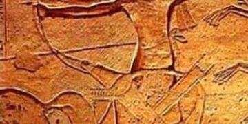 “الجيش المصري: أسطورة الخلود من عجلات الفراعنة إلى أسلحة متطورة  ترعب قلوب الأعداء “