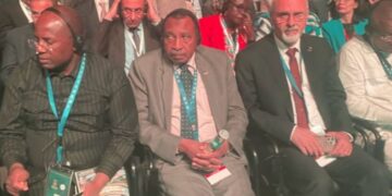 البروفيسور الدخيري يشارك في انطلاق الملتقى الدولي للفلاحة في المغرب بمدينة مكناس