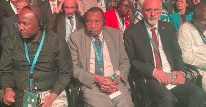 البروفيسور الدخيري يشارك في انطلاق الملتقى الدولي للفلاحة في المغرب بمدينة مكناس