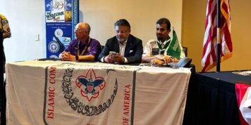 نائب رئيس جمعية الكشافة يشارك في احتفالية اليوبيل الذهبي للشراكة مع الكشافة الأمريكية في أورلاندو