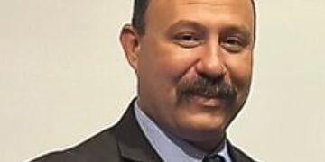 رئيس مجلس إدارة جريدة صدى الأخبار يُعزي في شهداء الواجب جراء سقوط الطائرة الحربية