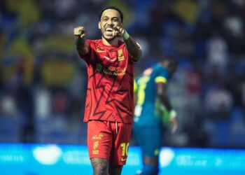 بثلاثية في مرمى العروبة  القادسية يواصل انتصاراته في دوري روشن