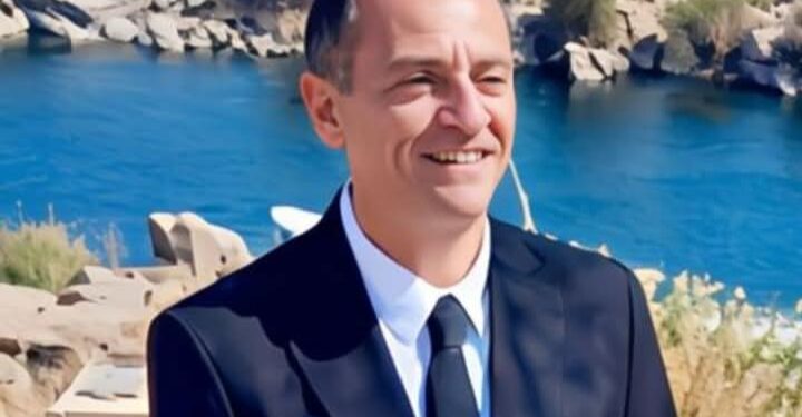 المهندس عمرو لاشين… نجم في سماء أسوان ونموذج للقيادة الميدانية