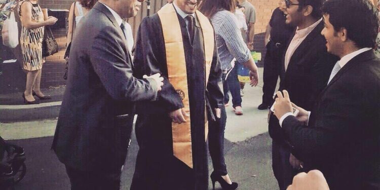 جائزة المفتاح الذهبي العالمي  لمن تمنح ؟