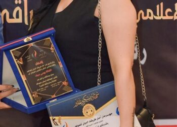 نجاح مبهر ورائع الفنانة بوسى سيف ويتم تكريمها فى مهرجان أختر طريقك الدولى