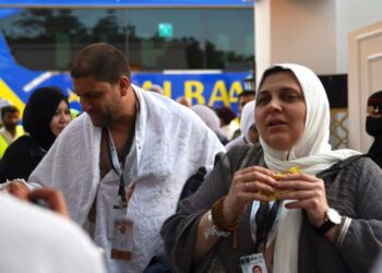 حجاج السياحة في أيدٍ أمينة… والراحة أولويتنا