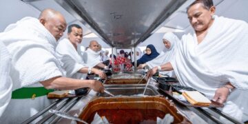 بتنظيم دقيق وخدمات متكاملة.. إستمرار تقديم الخدمات اللازمة لحجاج السياحة بمشعر منى