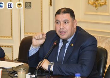 نائب البدرشين عماد الدرجلي يتدخل لحل أزمة الكهرباء ويدفع بـ14 محول طوارئ