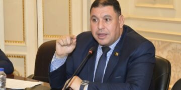 نائب البدرشين عماد الدرجلي يتدخل لحل أزمة الكهرباء ويدفع بـ14 محول طوارئ