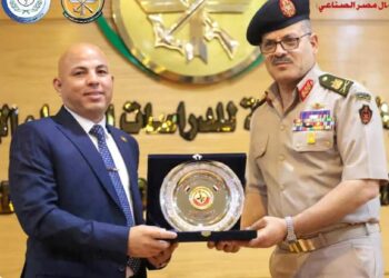 المهندس هيثم حسين يُكرم مدير الأكاديمية العسكرية للدراسات العليا والاستراتيجية لمسهماته الوطنيه ودعم ملف الشراكه الاستراتيجية بين المؤسسه ووزاره العمل الليبيه