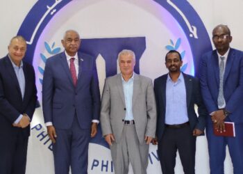 رئيس جامعة فيلادلفيا يستقبل سفير جمهورية السودان في الأردن