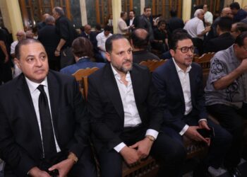 بحضور وزراء وفنانين والفنان عماد زيادة ورجل الأعمال د شريف زيادة ود احمد زيادة عزاء والد الفنان تامر عبد المنعم