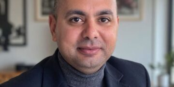 العقيد مصطفى فكري: نموذج للقيادة المتميزة في الميادين الأمنية والسياسية والاجتماعية