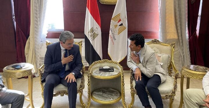 نقيب الإعلاميين يشكر وزير الشباب والرياضة علي تهنئته إعلامي مصر بعيدهم الحادي والتسعين