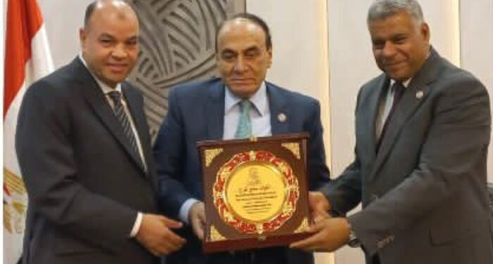 في ذكرى ثورة 30 يونيو.. ندوة موسعة حول “تهديدات الأمن القومي المصري” بمشاركة السفير د. مصطفى الفقي والعالم الإسلامي الشيخ علي الجعفري