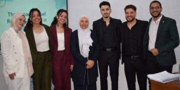 كلية الإدارة بالمصرية الروسية تناقش مشروعات تخرج تواكب أهداف الإستدامة