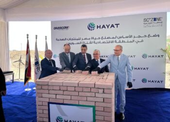 “حياة إيجيبت” التركية، تضع حجر الأساس لمصنعها السادس في مصر بالعين السخنة.