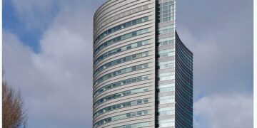 ستيلانتس تعلن إيقاف برنامج تطوير تكنولوجيا خلايا الوقود الهيدروجينية