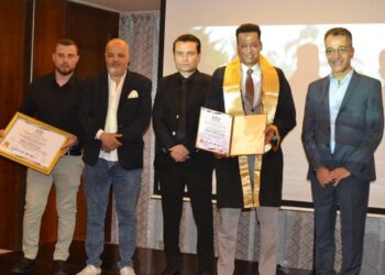 الجامعة البريطانية تكرم عاطف مكحل بالدكتوراة الفخرية في الثقافة والفنون