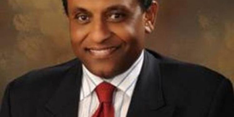 كامل إدريس: الإتصالات والتحول الرقمي أولى مقومات تنمية وبناء الدولة الحديثة