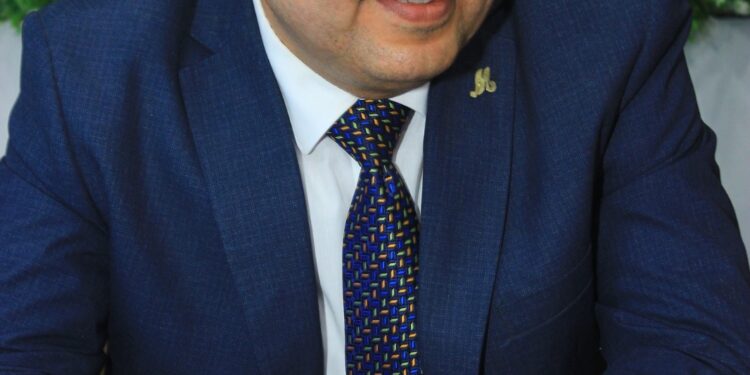 ميشيل الجمل: مطلوب جذب استثمارات صناعية وزراعية وسياحية بمنطقة رأس الحكمة