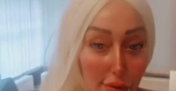 البلوجر وسيدة الأعمال فرح معروفى تعود من جديد على السوشيال ميديا