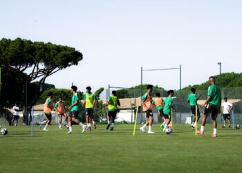 الاتفاق يواصل تحضيراته..  والارهاق يبعد فينالدوم عن التدريبات