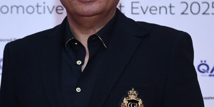 التقلبات السعرية وزيادة الطرازات المعروضة وسيطرة المجمعة محلياً .. تقود حركة سوق السيارات بالفترة الحالية