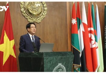 في إطار زيارة رسمية إلى جمهورية مصر العربية، زار رئيس الدولة الفيتنامي لوونغ كوينغ مقر جامعة الدول العربية