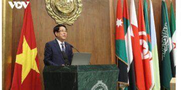 في إطار زيارة رسمية إلى جمهورية مصر العربية، زار رئيس الدولة الفيتنامي لوونغ كوينغ مقر جامعة الدول العربية