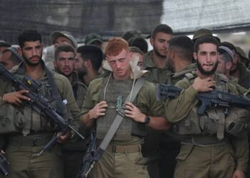 تهديد ملاحقة الجنود الاسرائيليين في الخارح يتصاعد