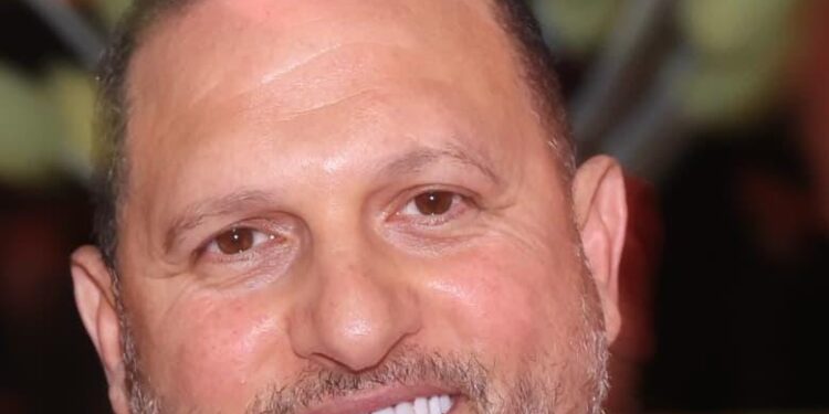 الفنان عماد زيادة أمينًا لشباب القاهرة بحزب الجبهة الوطنية