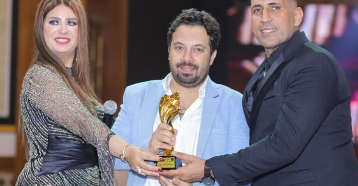 شكر وتقدير يتقدم رجل الأعمال أحمد المحمدى – رئيس مهرجان الصخرة – بخالص الشكر والتقدير إلى الدكتور/ أشرف يسري، المعروف بلقب “طبيب المشاهير